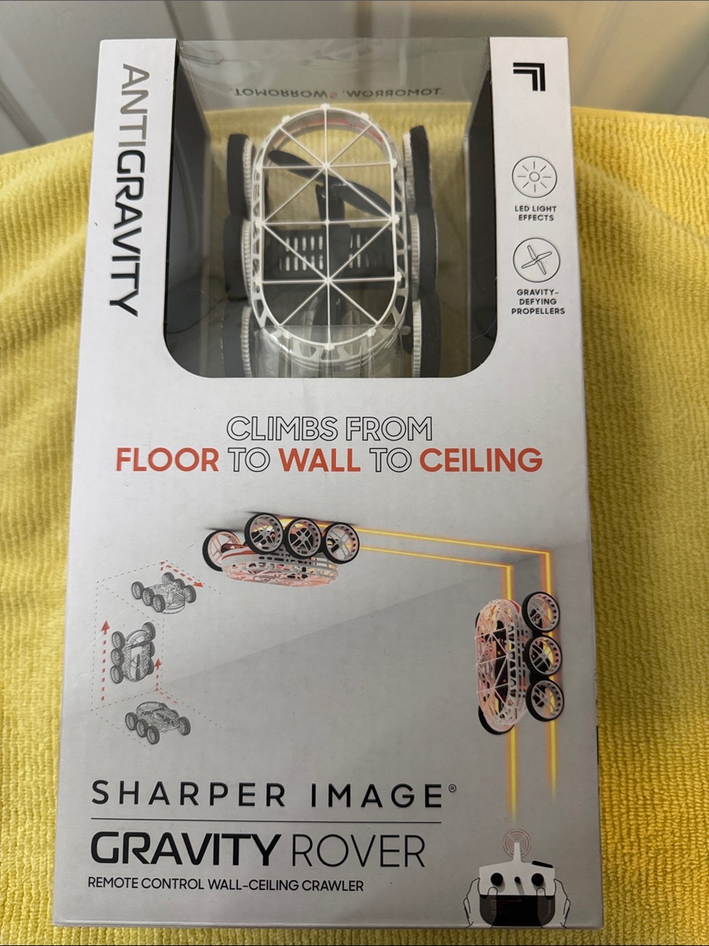 NIB Sharper Image Gravity Rover Remote Wall to Ceiling Crawler